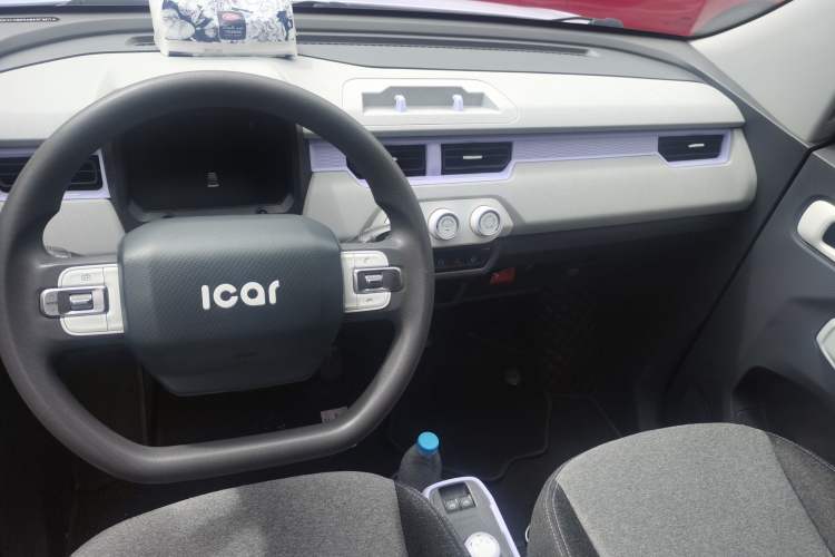 Used Chery New Energy QQ Ice Cream 2022 170km Sundae Phosphate Lithium-Ion Interior 4