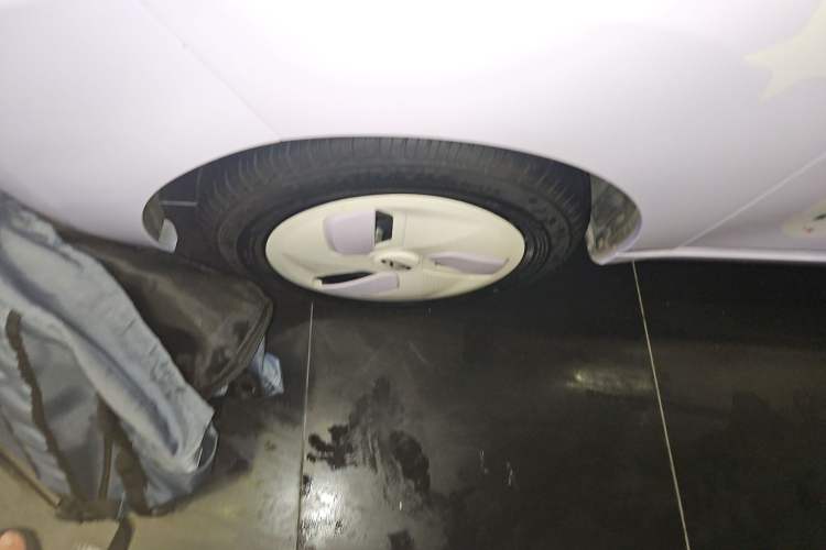 Used Chery New Energy QQ Ice Cream 2022 170km Sundae Phosphate Lithium-Ion Left Front Wheel Hub