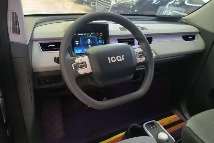 Used Chery New Energy QQ Ice Cream 2022 120km Conical Shape Lithium Iron Phosphate Steering Wheel
