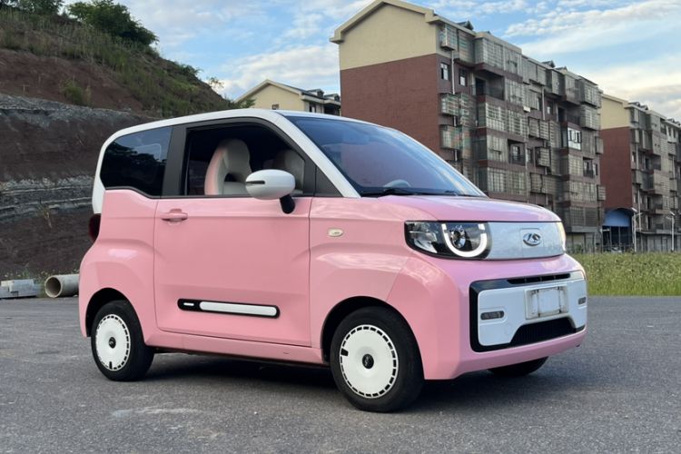 Used Chery New Energy QQ Ice Cream 2022 170km Sundae Phosphate Lithium-Ion Exterior 1