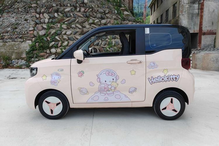 Used Chery New Energy QQ Ice Cream 2022 170km Sundae Phosphate Lithium-Ion Exterior 3