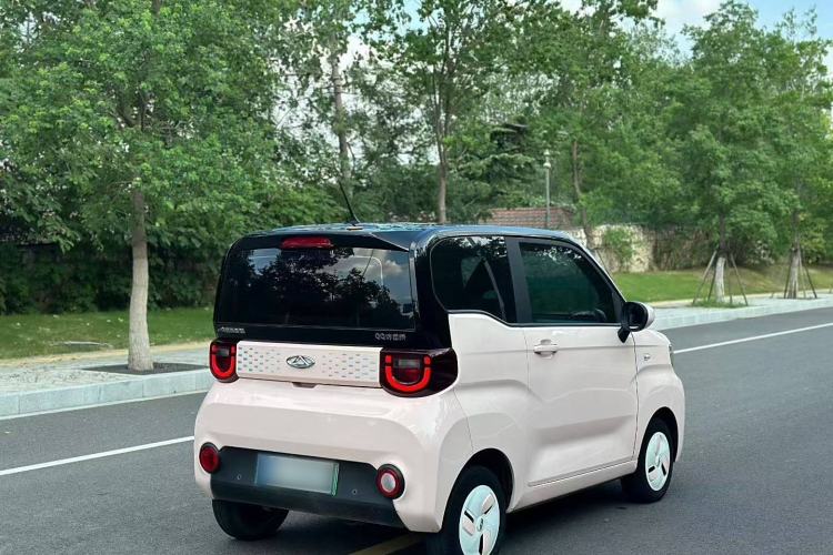 Used Chery New Energy QQ Ice Cream 2022 170km Sundae Phosphate Lithium-Ion Exterior 5