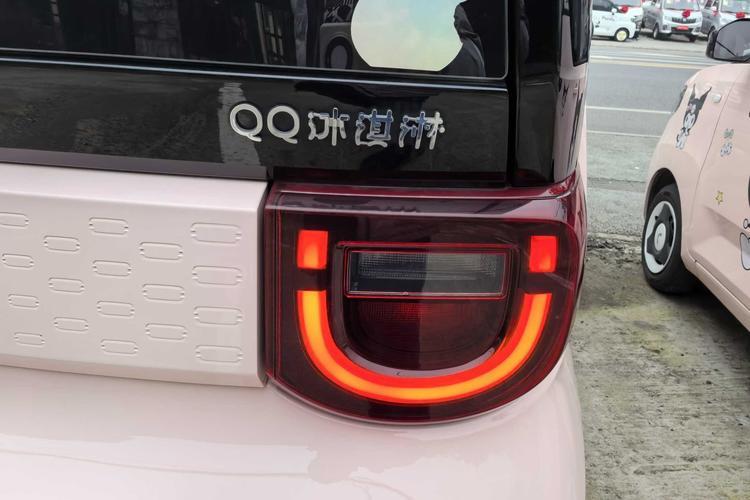 Used Chery New Energy QQ Ice Cream 2022 170km Sundae Phosphate Lithium-Ion Exterior 8