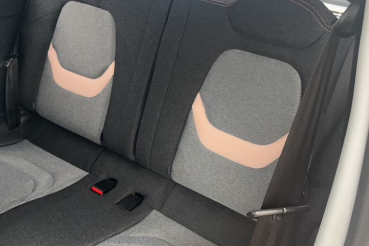 Used Chery New Energy QQ Ice Cream 2022 170km Sundae Phosphate Lithium-Ion Interior 1