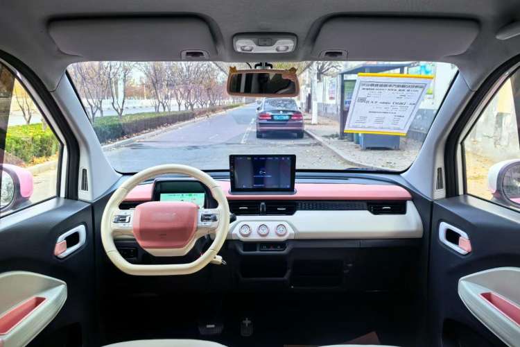 Used Chery New Energy QQ Ice Cream 2022 Taohuanxi Sweet Peach Edition Interior 1