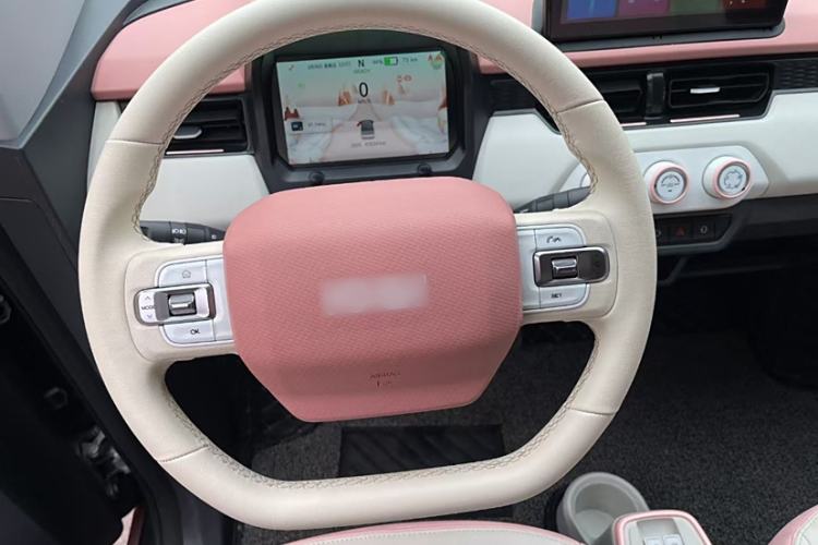 Used Chery New Energy QQ Ice Cream 2022 Taohuanxi Sweet Peach Edition Interior 2