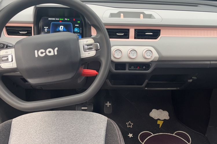 Used Chery New Energy QQ Ice Cream 2022 170km Sundae Phosphate Lithium-Ion Interior 2