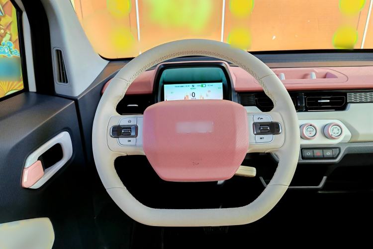 Used Chery New Energy QQ Ice Cream 2022 Taohuanxi Sweet Peach Edition Interior 2