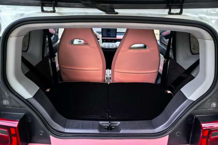 Used Chery New Energy QQ Ice Cream 2022 Taohuanxi Sweet Peach Edition Interior 4