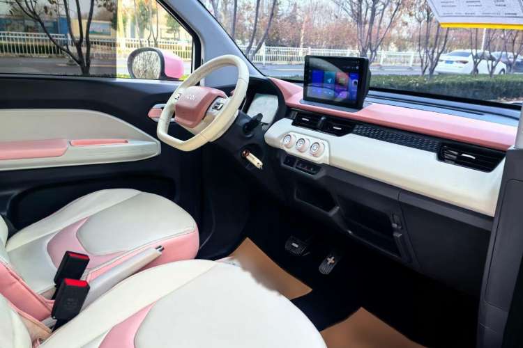 Used Chery New Energy QQ Ice Cream 2022 Taohuanxi Sweet Peach Edition Interior 5