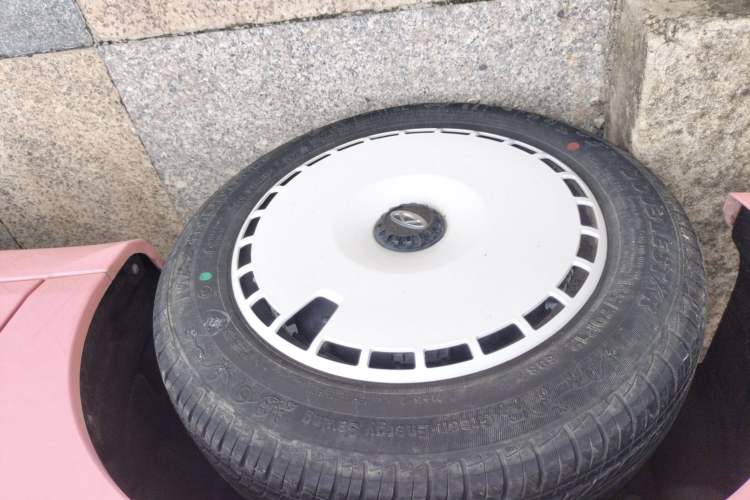 Used Chery New Energy QQ Ice Cream 2022 Taohuanxi Sweet Peach Edition Left Front Wheel Hub