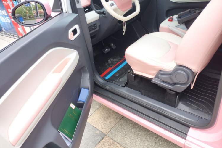 Used Chery New Energy QQ Ice Cream 2022 Taohuanxi Sweet Peach Edition Left Rear Door Interior