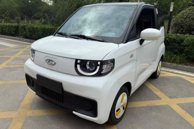 Used Chery New Energy QQ Ice Cream 2022 170km Sundae Phosphate Lithium-Ion