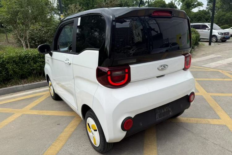 Used Chery New Energy QQ Ice Cream 2022 170km Sundae Phosphate Lithium-Ion Exterior 4