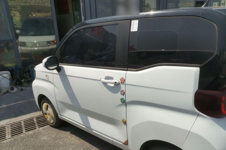 Used Chery New Energy QQ Ice Cream 2022 170km Sundae Phosphate Lithium-Ion Exterior 5