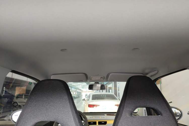 Used Chery New Energy QQ Ice Cream 2022 170km Sundae Phosphate Lithium-Ion Headliner