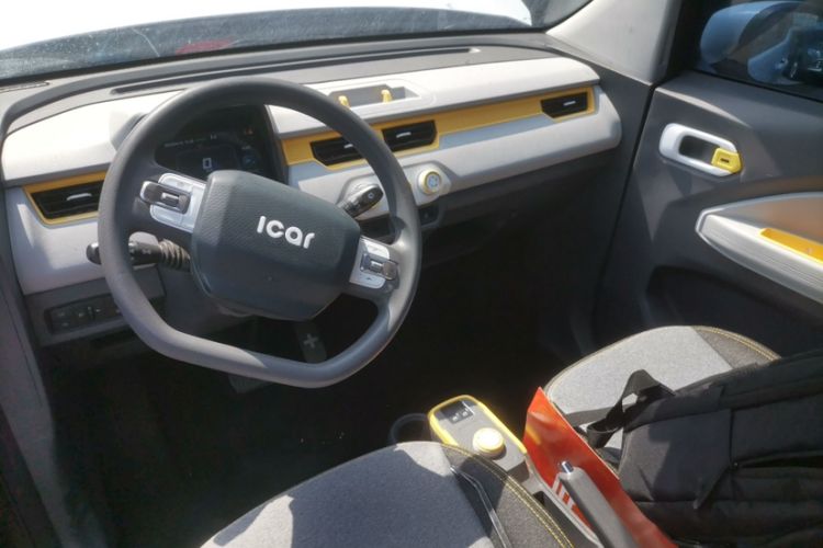 Used Chery New Energy QQ Ice Cream 2022 170km Sundae Phosphate Lithium-Ion Interior 1