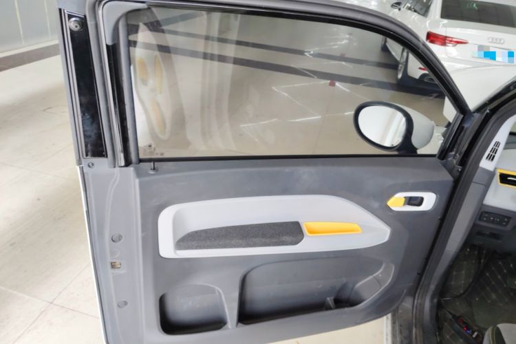 Used Chery New Energy QQ Ice Cream 2022 170km Sundae Phosphate Lithium-Ion Left Front Door Interior