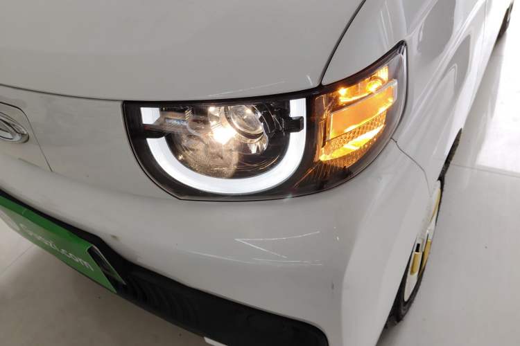 Used Chery New Energy QQ Ice Cream 2022 170km Sundae Phosphate Lithium-Ion Left Front Headlight