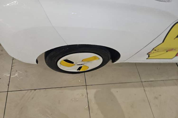 Used Chery New Energy QQ Ice Cream 2022 170km Sundae Phosphate Lithium-Ion Left Front Wheel Hub
