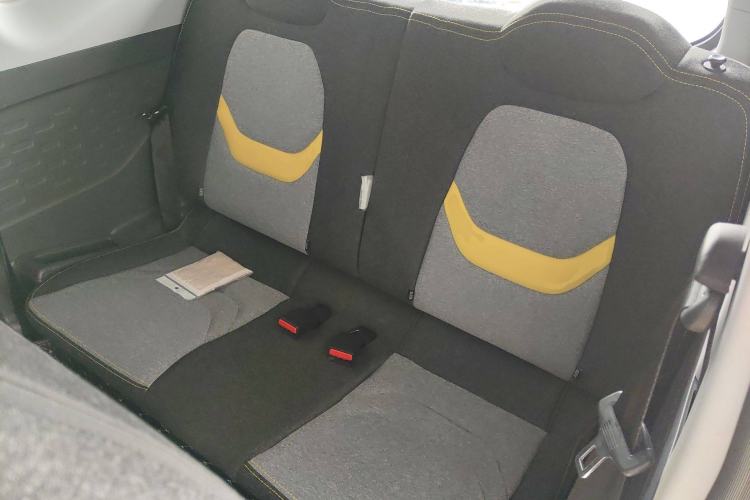 Used Chery New Energy QQ Ice Cream 2022 170km Sundae Phosphate Lithium-Ion Left Rear Seat