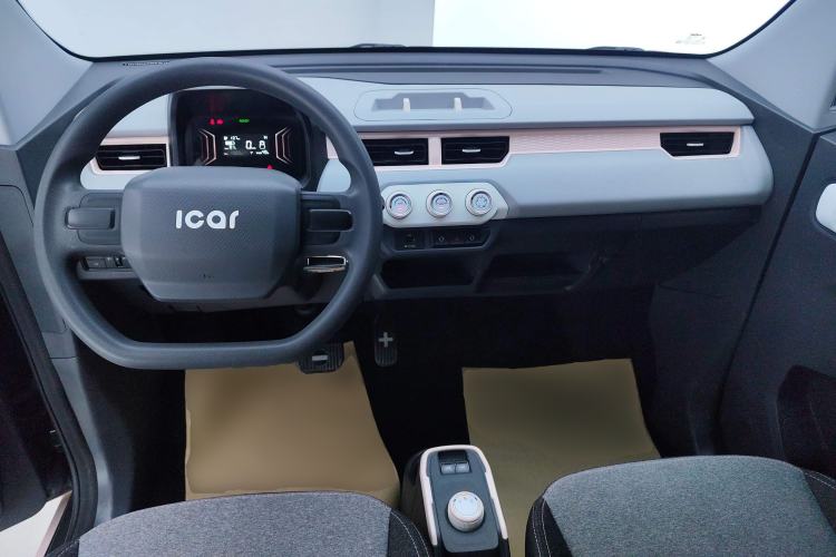 Used Chery New Energy QQ Ice Cream 2023 170km Milkshake – Lithium Iron Phosphate Center Console