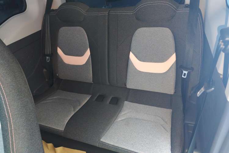 Used Chery New Energy QQ Ice Cream 2023 170km Milkshake – Lithium Iron Phosphate Right Rear Seat
