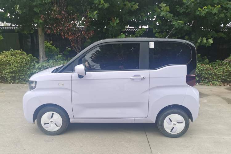 Used Chery New Energy QQ Ice Cream 2023 170km Milkshake – Lithium Iron Phosphate Exterior 3