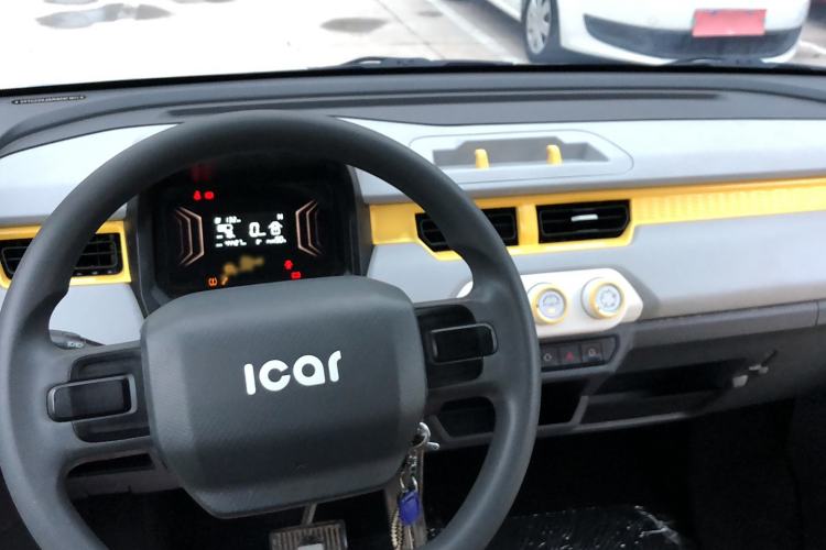 Used Chery New Energy QQ Ice Cream 2023 170km Milkshake – Lithium Iron Phosphate Audio And AC Panel
