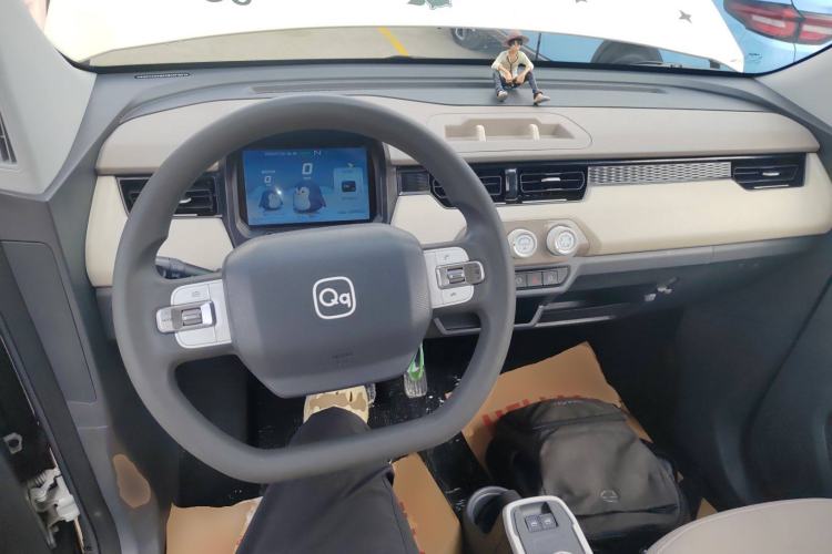 Used Chery New Energy QQ Ice Cream 2024 Restyled 170 km Sundae Center Console