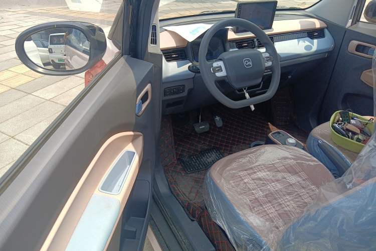 Used Chery New Energy QQ Ice Cream 2024 205km Sundae+ Interior 2
