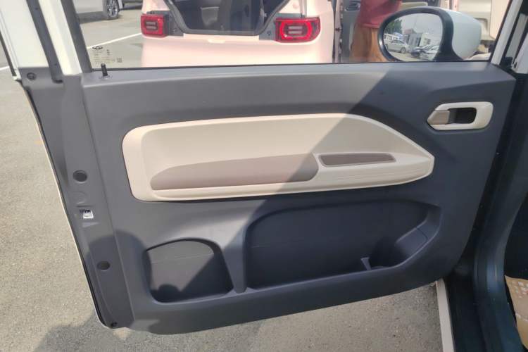 Used Chery New Energy QQ Ice Cream 2024 Restyled 170 km Sundae Left Front Door Interior