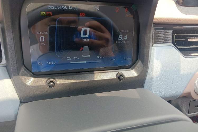 Used Chery New Energy QQ Ice Cream 2024 205km Sundae+ Odometer Close Up