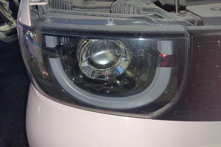 Used Chery New Energy QQ Ice Cream 2024 170km Sundae Right Front Headlight
