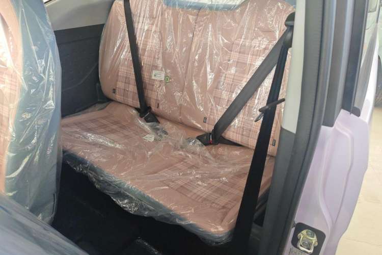 Used Chery New Energy QQ Ice Cream 2024 Edition Youth Version 205km Sundae Interior 1