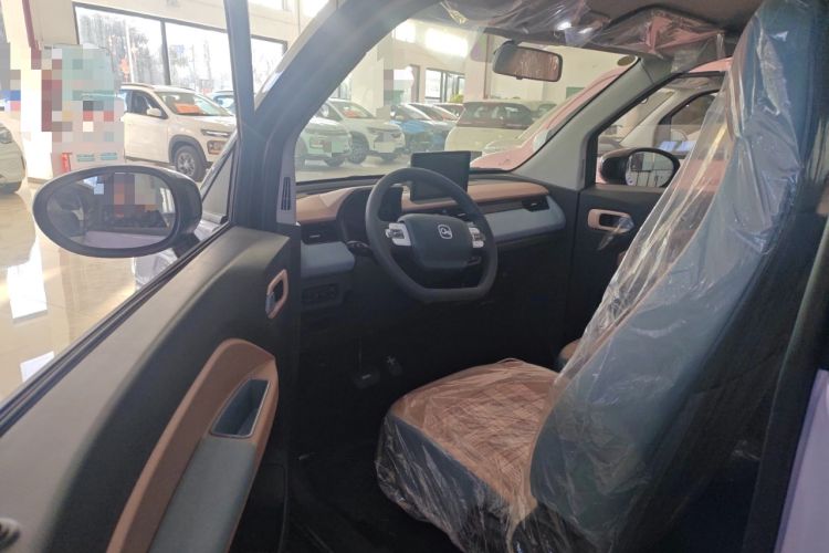 Used Chery New Energy QQ Ice Cream 2024 Edition Youth Version 205km Sundae Interior 2