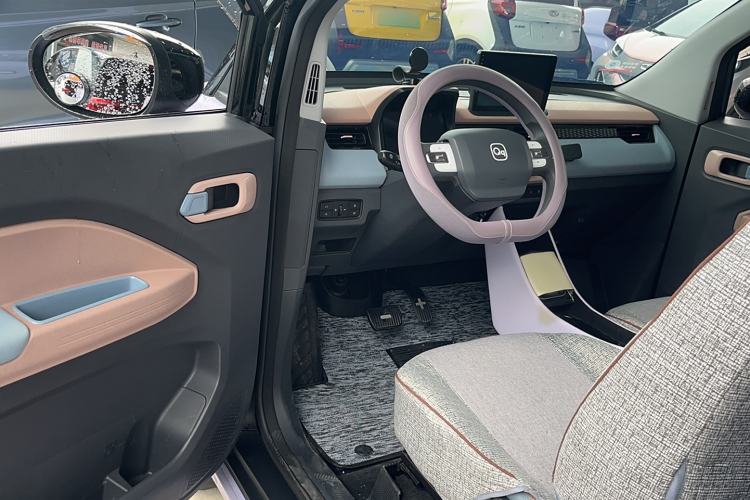 Used Chery New Energy QQ Ice Cream 2024 Restyled 170 km Sundae Interior 2