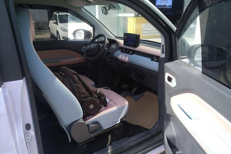 Used Chery New Energy QQ Ice Cream 2024 Edition Youth Version 120km Milkshake Interior 4