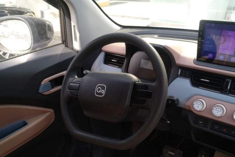 Used Chery New Energy QQ Ice Cream 2024 Edition Youth Version 120km Milkshake Steering Wheel