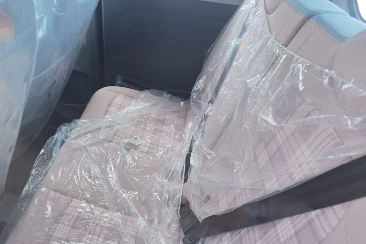 Used Chery New Energy QQ Ice Cream 2024 Edition Youth Version 205km Sundae Interior 1