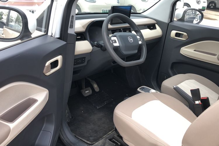 Used Chery New Energy QQ Ice Cream 2024 Edition Youth Version 205km Sundae Interior 2