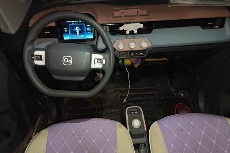 Used Chery New Energy QQ Ice Cream 2024 170km Sundae Interior 2