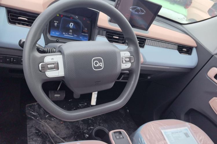 Used Chery New Energy QQ Ice Cream 2024 Facelifted 205km Sundae Interior 3