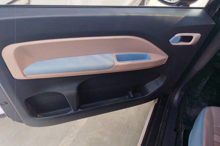 Used Chery New Energy QQ Ice Cream 2024 Edition Youth Version 205km Sundae Left Front Door Interior
