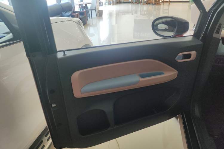 Used Chery New Energy QQ Ice Cream 2024 Edition Youth Version 205km Sundae Left Front Door Interior