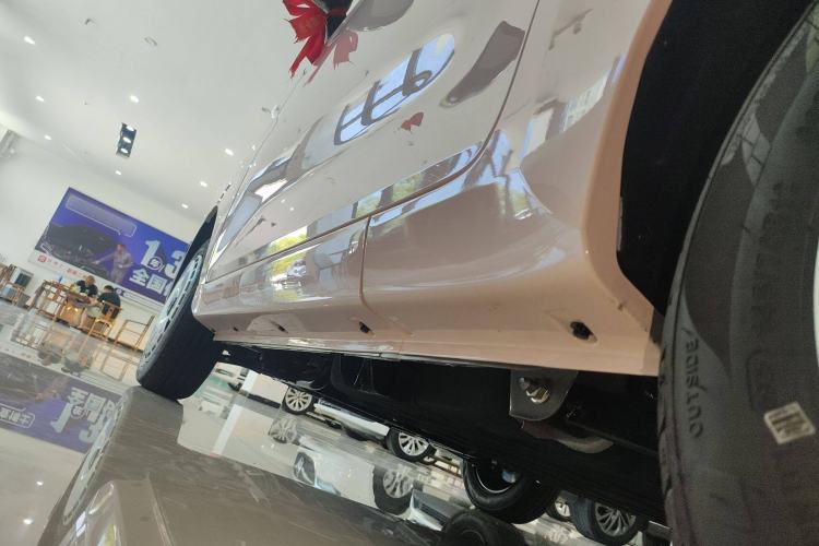 Used Chery New Energy QQ Ice Cream 2024 Edition Youth Version 205km Sundae Left Side Sill