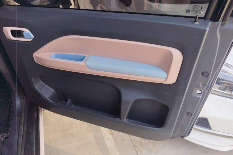 Used Chery New Energy QQ Ice Cream 2024 Edition Youth Version 205km Sundae Right Front Door Interior