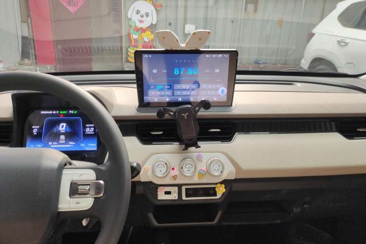 Used Chery New Energy QQ Ice Cream 2024 205km Sundae Audio And AC Panel