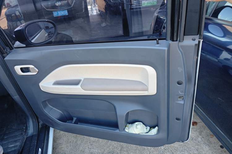 Used Chery New Energy QQ Ice Cream 2024 170km Sundae Interior 6