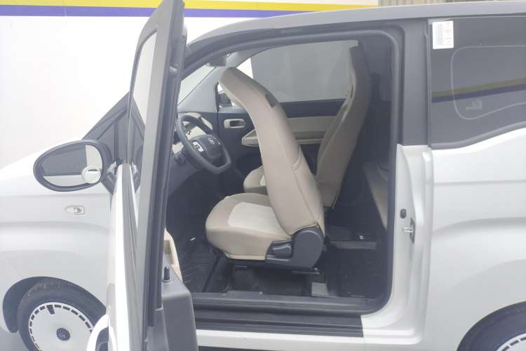 Used Chery New Energy QQ Ice Cream 2024 205km Sundae Left Rear Seat